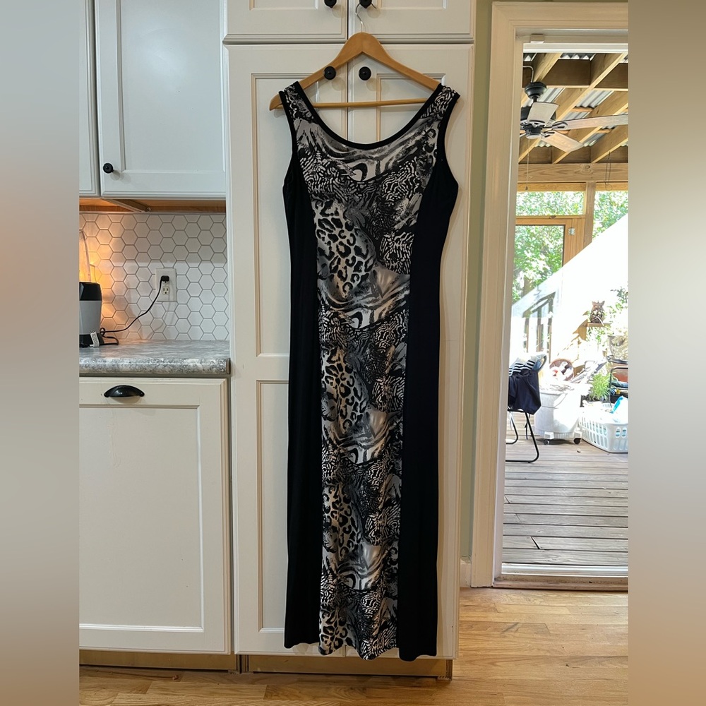 Milano Maxi Dress. Size M. Garden party or evening tryst. B&W Animal Print. NWOT